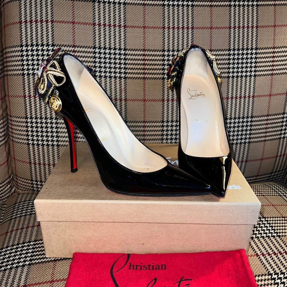 Christian Louboutin Galonna 100mm patent. Black/Gold. Size EU 38.
